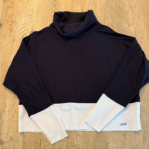 Jofit Women's Dolman Crop Top Black & White Sweatshirt Size M